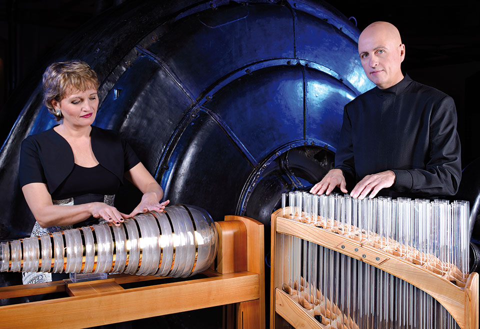 Christa und Gerald Schönfeldinger – Wiener Glasharmonika Duo